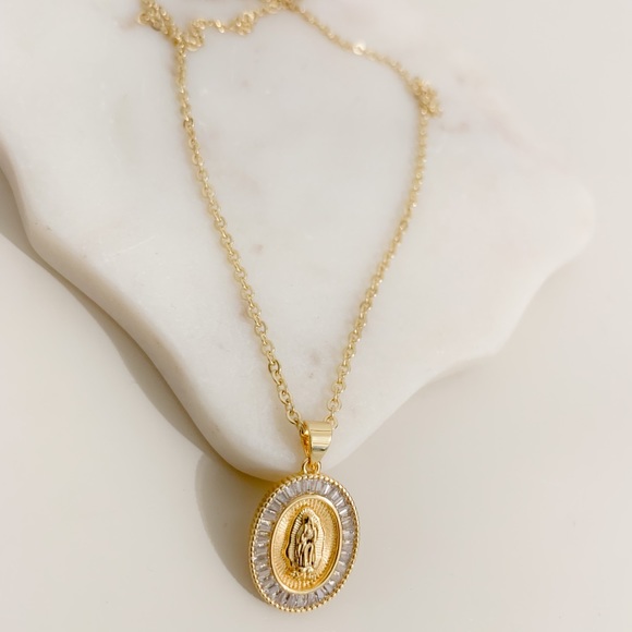 🎉HP🎉Virgin Mary Necklace | 14k Gold Filled - Picture 6 of 9